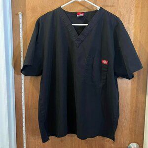 🐻Size L - Dickie's - Black Scrub Top